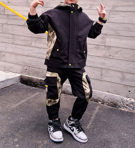 Καθημερινά παιδικά σετ από δύο μέρη με επιγραφή