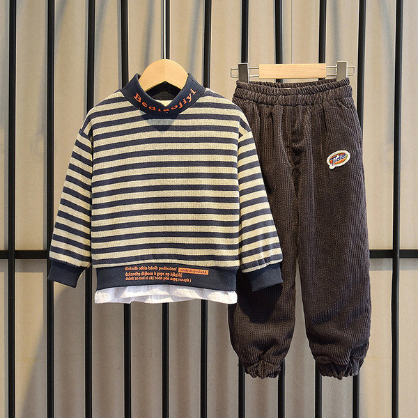 Παιδικό σετ μπλούζας και παντελόνι για αγόρια