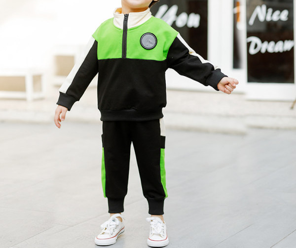 Παιδικό σετ από δύο μέρη σε πράσινο χρώμα