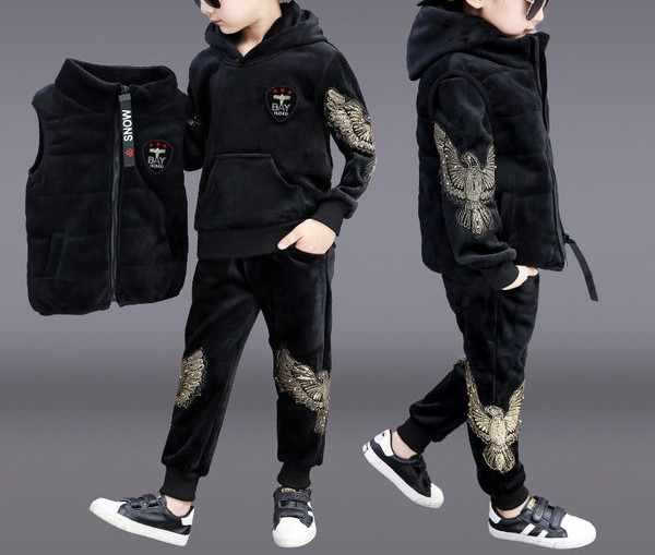 Σύγχρονο παιδικό σετ από δύο μέρη για αγόρια σε μαύρο χρώμα