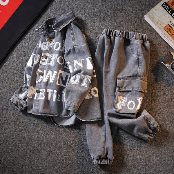 Dječji jeans set za dječake s aplikacijom i gumicom na donjem dijelu