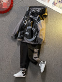 Ikdienas bērnu komplekts, kurā ietilpst sporta krekls un bikses