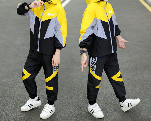 Dječji sportski set s natpisima za dječake