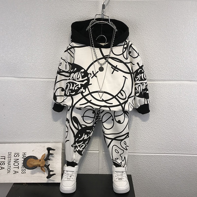 Bērnu krāsu komplekts zēniem ar kapuci augšpusē