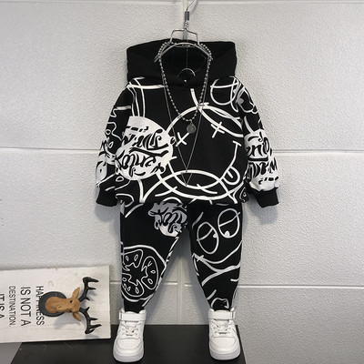 Bērnu krāsu komplekts zēniem ar kapuci augšpusē