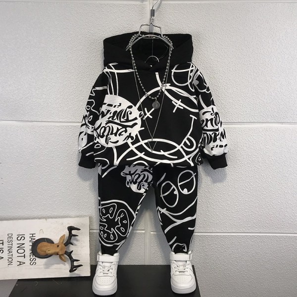 Bērnu krāsu komplekts zēniem ar kapuci augšpusē