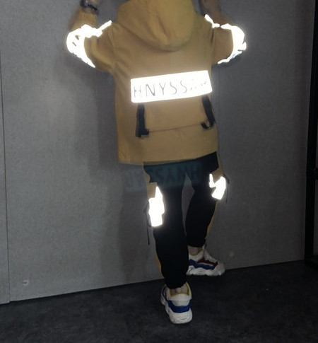 Παιδικά καθημερινά αθλήματα σε διαφορετικά χρώματα για αγόρια