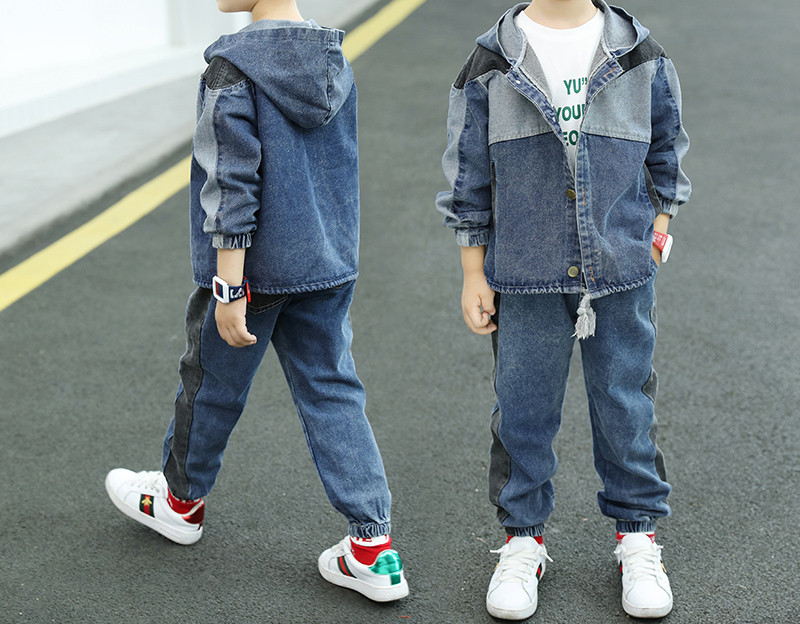 Παιδικό τζιν σετ με κουκούλα για αγόρια