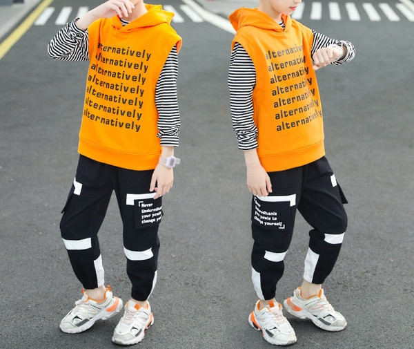 Καθημερινά παιδικά σετ σε τρία χρώματα