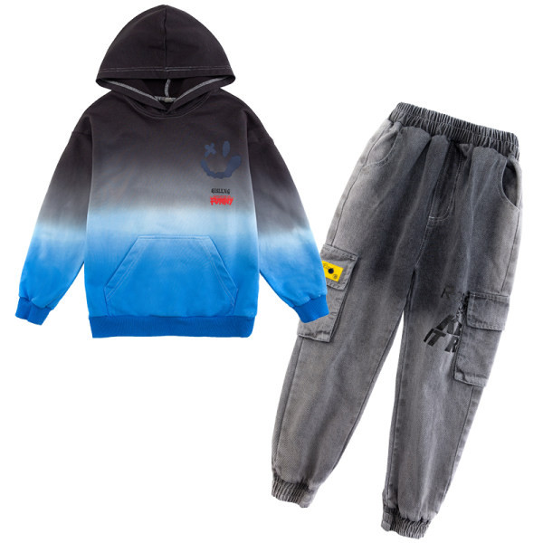 Καθημερινά σετ  σε τρία χρώματα με κουκούλα