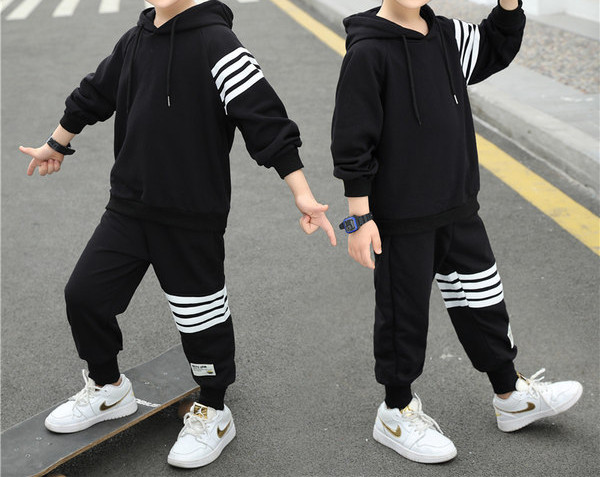 Σπορ σετ για αγόρια σε δύο μέρη