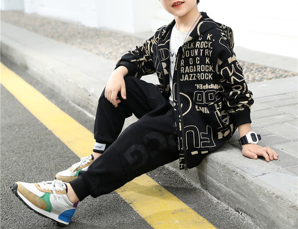Παιδική φόρμα ανοιξιάτικη για αγόρια σε μαύρο χρώμα