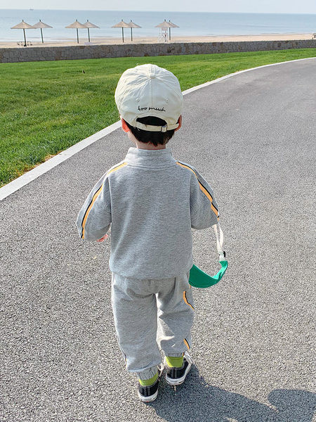 Παιδικό σετ με φερμουάρ για αγόρια