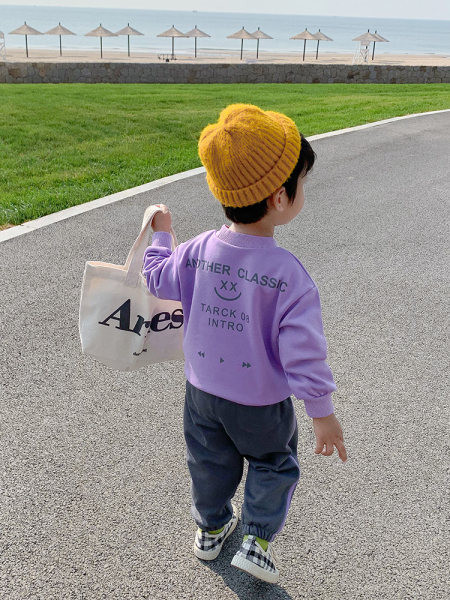 Μοντέρνα παιδικά σετ με επιγραφές - για αγόρια