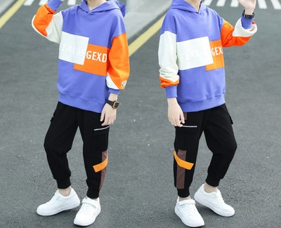 Καθημερινό σετ  νέο μοντέλο σε τρία χρώματα κατάλληλα για αγόρια