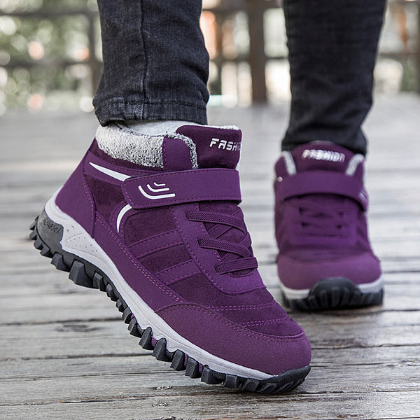 Novi model planinarskih cipela za muškarce i žene u više boja