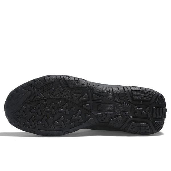 Prozračne muške planinarske cipele za planine