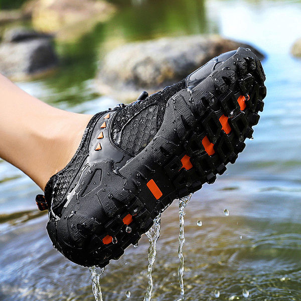 Ανδρικά παπούτσια πεζοπορίας  σε τρία χρώματα