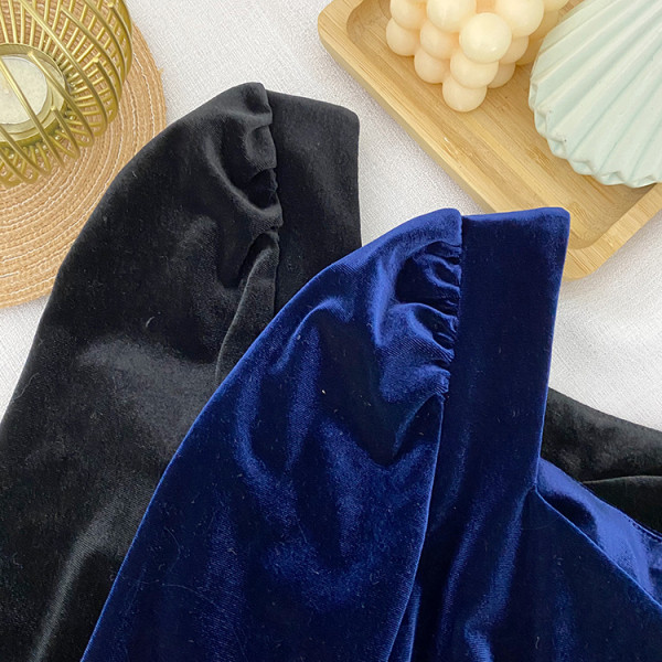 Ženska baršunasta bluza s dugim rukavima