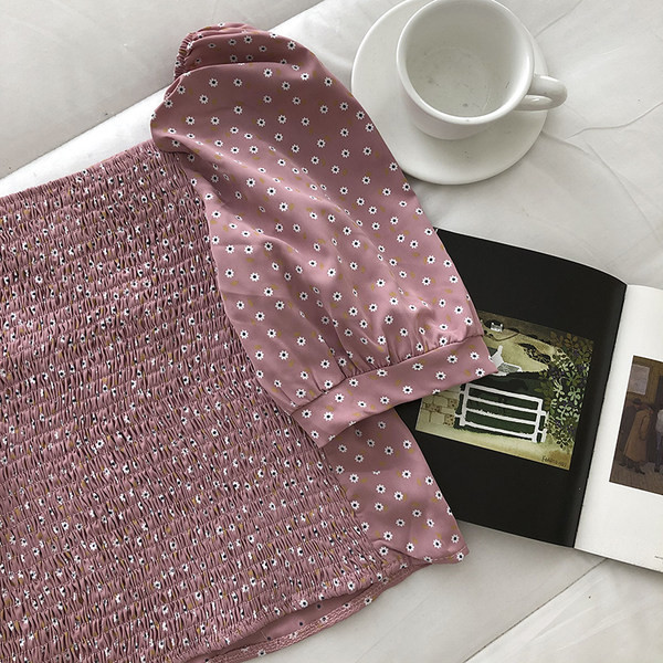 Νέο γυναικείο κοντό μπλουζάκι με τετράγωνο ντεκολτέ