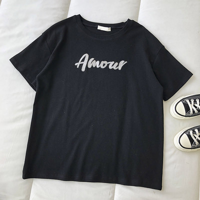 Ženska majica s natpisom i okruglim izrezom