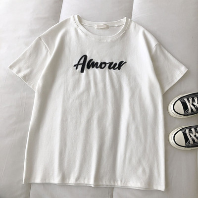 Ženska majica s natpisom i okruglim izrezom