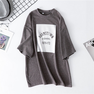 Ležerna ženska majica kratkih rukava s aplikacijom