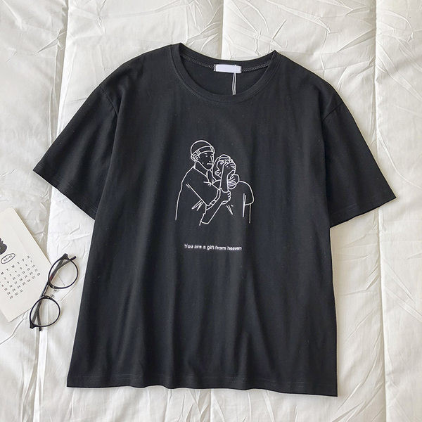 Ženska majica s ovalnim izrezom i kratkim rukavima