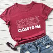 Γυναικείο μπλουζάκι με απλικέ και κοντό μανίκι