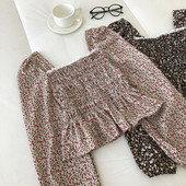 Sieviešu blūze ar kvadrātveida kakla izgriezumu un garām piedurknēm