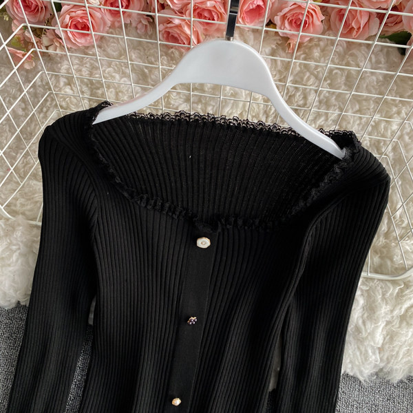 Ženska ležerna bluza s gumbima i čipkom