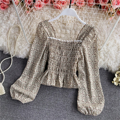 Γυναικεία casual μπλούζα με τετράγωνο ντεκολτέ και λουλουδάτο μοτίβο