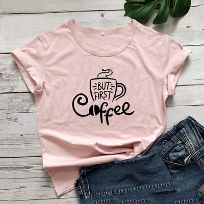 Casual γυναικείο μπλουζάκι με απλικέ και οβάλ ντεκολτέ