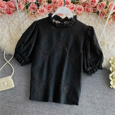 Ženska ležerna bluza s visokim ovratnikom i kratkim rukavima