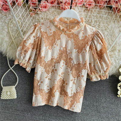 Ženska ležerna bluza s visokim ovratnikom i kratkim rukavima