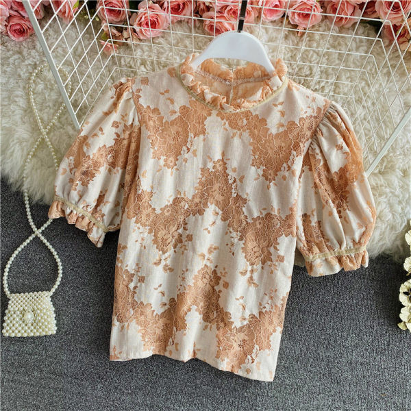 Ženska ležerna bluza s visokim ovratnikom i kratkim rukavima