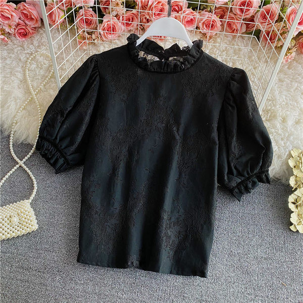 Ženska ležerna bluza s visokim ovratnikom i kratkim rukavima