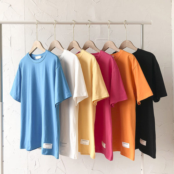 Ženska majica jednobojnog kroja s ovalnim izrezom