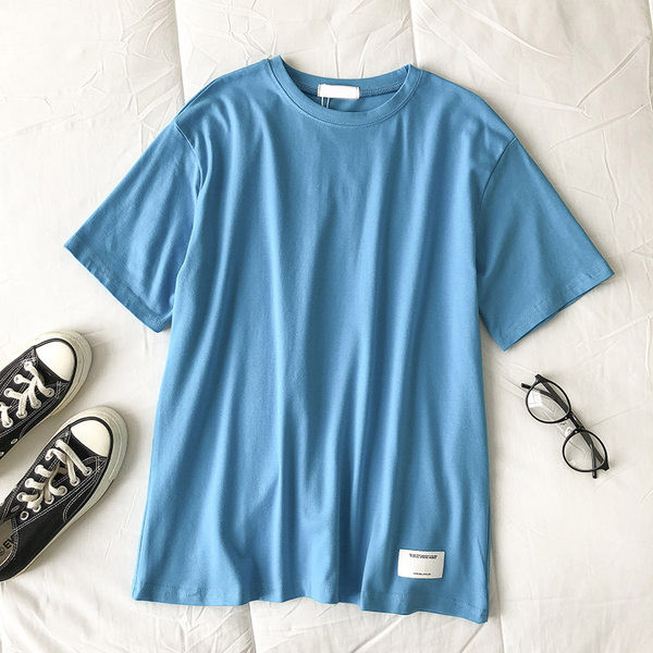 Ženska majica jednobojnog kroja s ovalnim izrezom