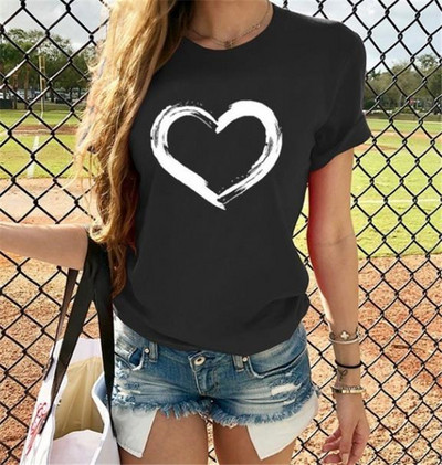 Tricou de damă cu aplicație inimă și mâneci scurte