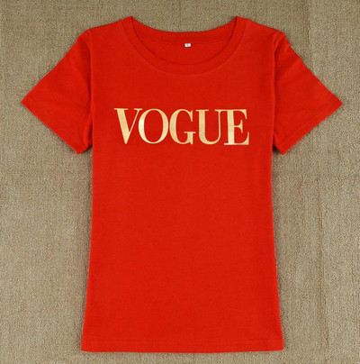 Μοντέρνο μπλουζάκι με χρυσή επιγραφή