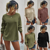 Ženska ležerna bluza s ovalnim izrezom primjerena za proljeće