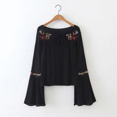 Ženska bluza s izvezenim cvjetovima i lotos rukavima