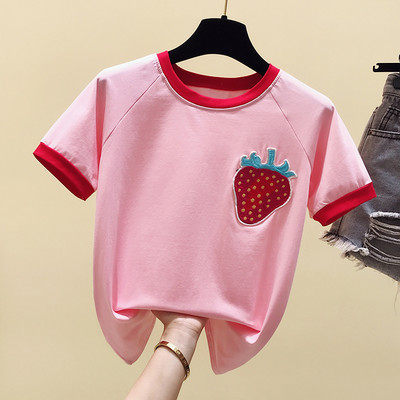 Μοντέρνα γυναικεία μπλούζα με κοντά μανίκια και κέντημα φράουλας