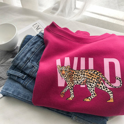 Γυναικείο μπλουζάκι με κοντά μανίκια και απλικέ