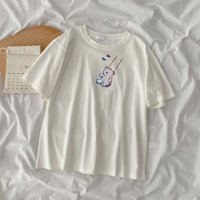 Γυναικείο φαρδύ μπλουζάκι με τύπωμα και κοντά μανίκια