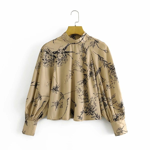 Γυναικεία φαρδιά μπλούζα με μισό ψηλό γιακά και μακριά μανίκια