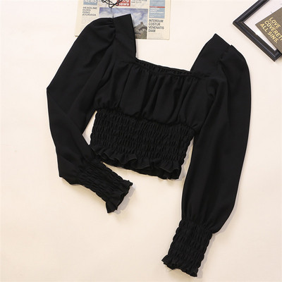 Μοντέρνα γυναικεία μπλούζα με τετράγωνο ντεκολτέ και μακριά μανίκια