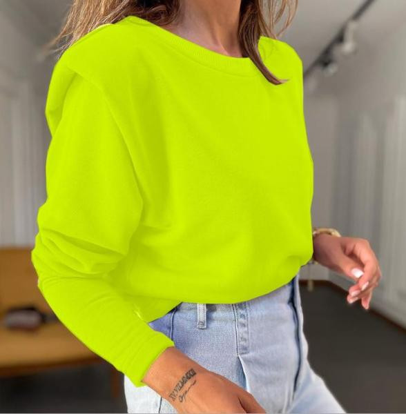 Novi model obične ženske bluze sa ovalnim izrezom