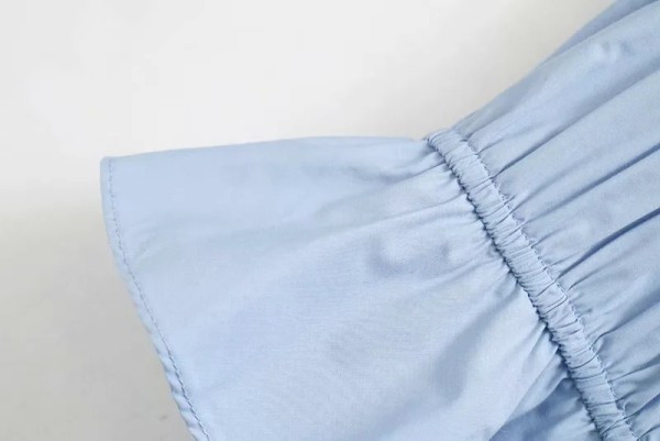 Casual μπλούζα με ελαστικό και τετράγωνο ντεκολτέ